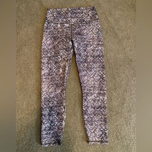 Fabletics Define Powerhold High Waisted 7/8 Leggings